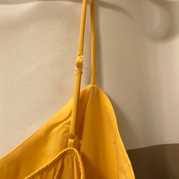 Everly Yellow Dress - Picture 6 of 8
